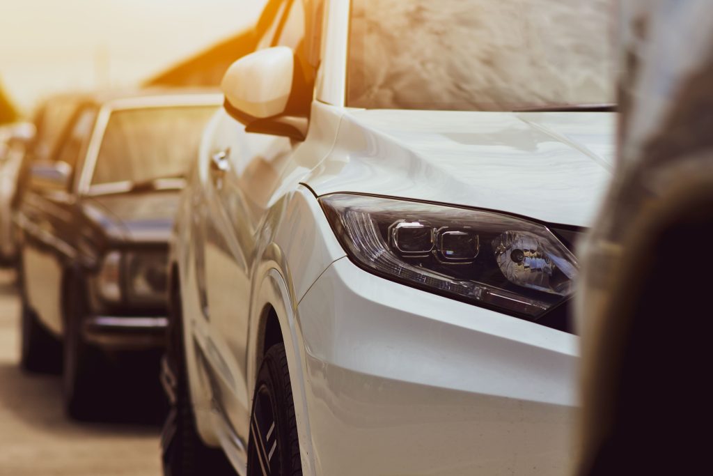 Coche importado con cargas